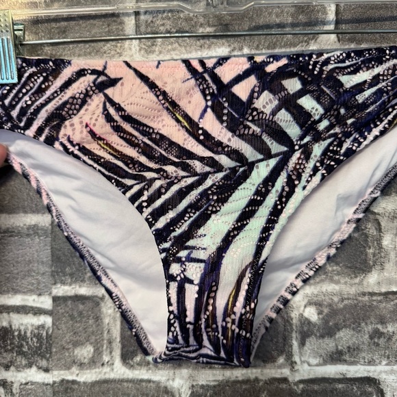 NWT Victoria’s Secret PINK mini bikini bottom leaf print - Picture 3 of 8